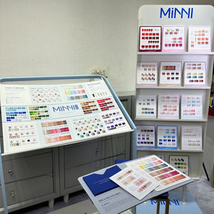 15 ml/bouteille Vernis à Ongles Gel LED UV Longue Durée Style Japonais OEM/ODM Marque Privée MINNI210COLORS Couleurs UV Gel Polish - Product Image 1