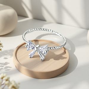 कोरियन शैली महिला लड़कियों क्रिस्टल धनुष उपहार फैशन सस्ते पारदर्शी क्रिस्टल ज़िरकॉन तितली धनुष रिंग - Product Image 4