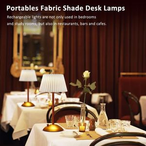 Lámparas de Mesa LED Modernas con Pantalla de Acrílico, Batería Incluida, Ecológicas para Sala de Estar - Product Image 5