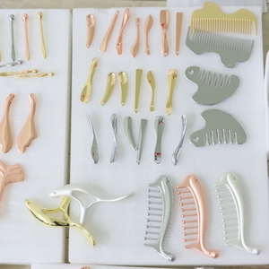 Pettine Professionale in Lega <span class=keywords><strong>di</strong></span> Alluminio per <span class=keywords><strong>Massaggio</strong></span> del Cuoio Capelluto, Strumento Ondulato Gua Sha per <span class=keywords><strong>Massaggio</strong></span> dei Meridiani <span class=keywords><strong>di</strong></span> <span class=keywords><strong>Testa</strong></span> e Corpo - Product Image 4