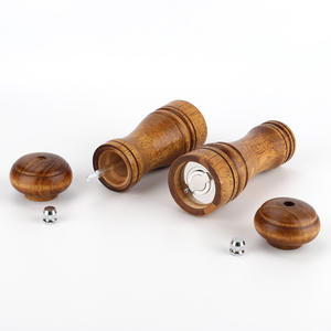 เครื่องบดพริกไทยและเกลือแบบมือหมุน ทำจากไม้สีดำ เป็นมิตรกับสิ่งแวดล้อม พร้อมโลโก้สั่งทำพิเศษ สำหรับใช้ในครัวและการเดินทาง - Product Image 4