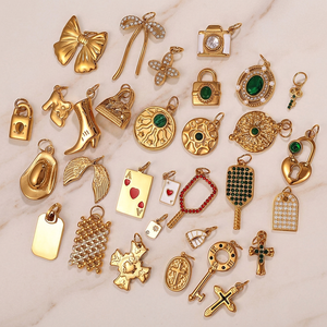 Golden Keepsakes Trove - Colgantes de Acero Inoxidable Chapados en Oro de 18K para Niños, para Hacer Joyas DIY, Resistentes al Agua - Product Image 3