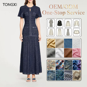 Vestido TONGXI con logo personalizado, novedad de primavera, estilo industrial, con diamantes, manga abullonada de seda brillante, multibolsillos, corte ajustado y cuello redondo. - Product Image 1