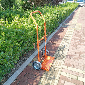 Carrito para cilindros de gas 1090*570*340mm de acero al carbono con marco de fijación con cadena para transporte de cilindros de oxígeno - Product Image 1