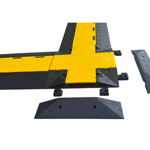 Cubierta de cable de seguridad para carreteras, duradera, de 1, 2 o 3 canales, 20 mm de altura, para exteriores, de alta resistencia, para eventos, protección de cables en el suelo. - Product Image 1