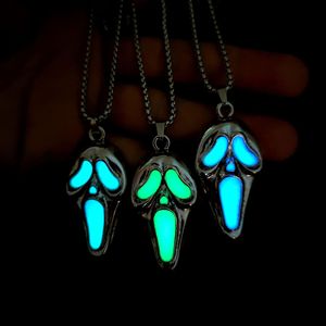 Personalizado para hombre que brilla en la oscuridad fantasma cara Hiphop colgante collar Halloween Horror joyería fiesta <span class=keywords><strong>de</strong></span> disfraces evento nocturno - Product Image 1