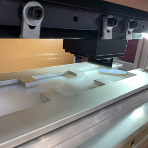 Machines à fabriquer <span class=keywords><strong>des</strong></span> ceintures en cuir, <span class=keywords><strong>machine</strong></span> à perforer les ceintures en cuir à double tête - Product Image 3