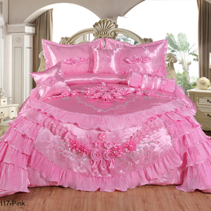 Ensemble <span class=keywords><strong>de</strong></span> chambre à coucher luxueux en <span class=keywords><strong>satin</strong></span> <span class=keywords><strong>de</strong></span> haute qualité pour mariage. Couette <span class=keywords><strong>de</strong></span> mariage, drap <span class=keywords><strong>de</strong></span> <span class=keywords><strong>lit</strong></span>, taie d'oreiller. Best-seller dans la région des Caraïbes. - Product Image 3