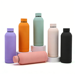 Bouteille d'eau thermique de sport de luxe en acier inoxydable réutilisable avec logo personnalisé 500 ml/750 ml pour cadeaux - Product Image 1