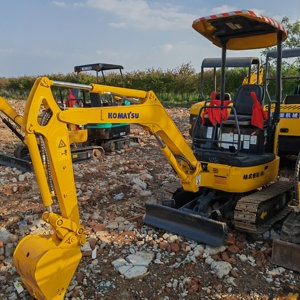 Miniexcavadora Komatsu PC18MR-2 usada, original de Japón, de 1.8 toneladas, con giro de cola cero, excavadora con línea de martillo hidráulico y pluma desplazable. - Product Image 6