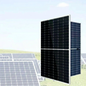 Panel Solar Bifacial Sunplus 590W 595W 600W 605W en Stock, Certificado por TUV - Product Image 1