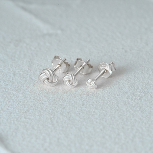 CANNER Populaire Lot de 3 boucles d'oreilles clous en argent sterling S925 plaqué or 18 carats motif nœud d'amour, parures de bijoux pour femme, cadeau, vente en gros - Product Image 4