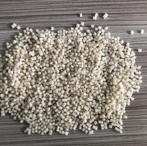 Flocons de PET recyclé / Déchets de bouteilles en PET / Granulés de PET couleur naturelle Marque LOTTE Qualité moulage Modèle J-560M - Product Image 6