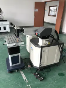 Máquina de solda reparo do laser da máquina do termopar micc, máquina da solda para os moldes podem ser reparados varias de materiais do molde