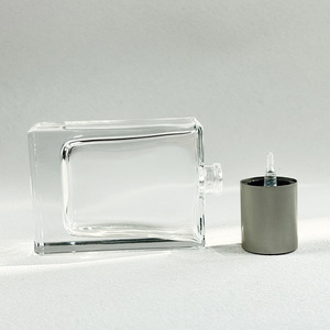 Cao cấp <span class=keywords><strong>Fancy</strong></span> vuông 50ml chai Nước hoa thủy tinh với nắp và <span class=keywords><strong>t</strong></span>ùy chỉnh bao bì hộp - Product Image 5