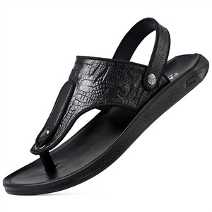 Nouvelles tongs plates en <span class=keywords><strong>cuir</strong></span> véritable pour <span class=keywords><strong>hommes</strong></span>, <span class=keywords><strong>sandales</strong></span> d'été, vente chaude à Dubaï, 38-44, design tendance, tongs, pantoufles, extérieur - Product Image 1