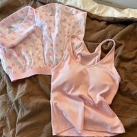 Pyjama d'été en soie glacée avec coussinet de poitrine, style doux et épicé à pois ondulés