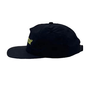 Gorra de Perfil Bajo con Visera Suave de Nailon de Secado Rápido, Negra, Sin Estructura, con Logotipo de Letras <span class=keywords><strong>Serigrafiadas</strong></span>, Estilo Dad Hat para Hombre - Product Image 3