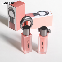 Botol Parfum Kaca Kecil Portable Desain Baru 10ml 20ml 30ml Persegi Kosong dengan Gantungan Kunci