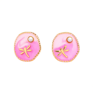 Pendientes de Moda con Diseño de Libélula en Esmalte Rosa y Chapado en Oro, con Acento de Perla, Acero Inoxidable 316L, Sostenible y Resistente - Product Image 2