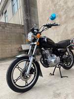 Moto de rue Haojue HJ125 125cc, moteur refroidi par air, robuste et durable, adaptée à toutes les conditions routières.