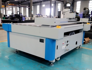 Machine de découpe CNC pour découper du <span class=keywords><strong>mousse</strong></span> EVA d'une épaisseur entre 10 mm et 50 mm - Product Image 5