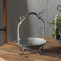 Jardinière en métal pour plantes de jardin, vase à fleurs, design vintage pour la décoration de la ferme