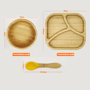 Bandeja de comedor de madera y bambú integrada dividida para bebés YCZM con ventosa de silicona - Product Image 2