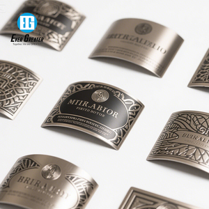 Etiquetas de Vino Metálicas con Personalización Gráfica Única, Destacan en el Mercado de las Etiquetas de Vino - Product Image 6