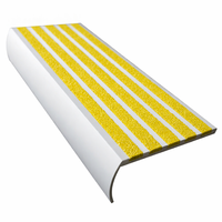 Profilé de marche antidérapant en carborundum et aluminium, direct fabricant, pour escaliers, jaune, moderne