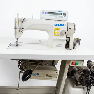 Meilleur prix de vente : Machine à coudre industrielle Juki 8700-7 d'occasion (80 % neuve) avec composants PLC et moteur 4500 points/min - Product Image 1