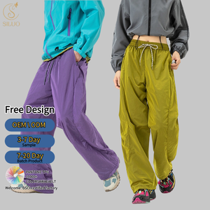 Pantaloni da Escursionismo 3-in-1 Unisex Personalizzati, Pantaloni Cargo Protettivi, Leggeri, Impermeabili e Antivento per l'Autunno - Product Image 1