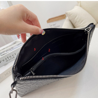 Pochette en cuir pour hommes Poignées Luxe Bon vegan Sac à main en cuir pour hommes Petit logo personnalisé Sac à main Tendance Pochette Sac à main