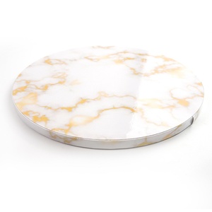 Base Redonda de MDF para Pastel, Personalizada, con Diseño de Mármol y Lámina Dorada, en Blanco, en Oferta - Product Image 3