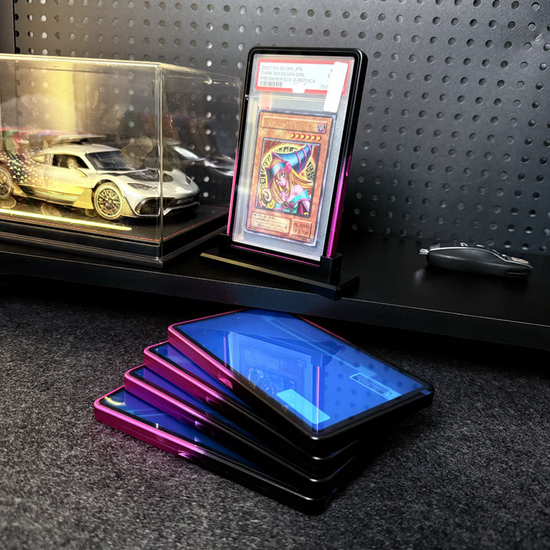 PSA/CGC 35PT Black & Rose Red