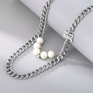 สร้อยคอคิวบันสองชั้นแบบยูนิเซ็กซ์ประดับมุกสีขาวสำหรับใส่ทุกวัน - Product Image 1