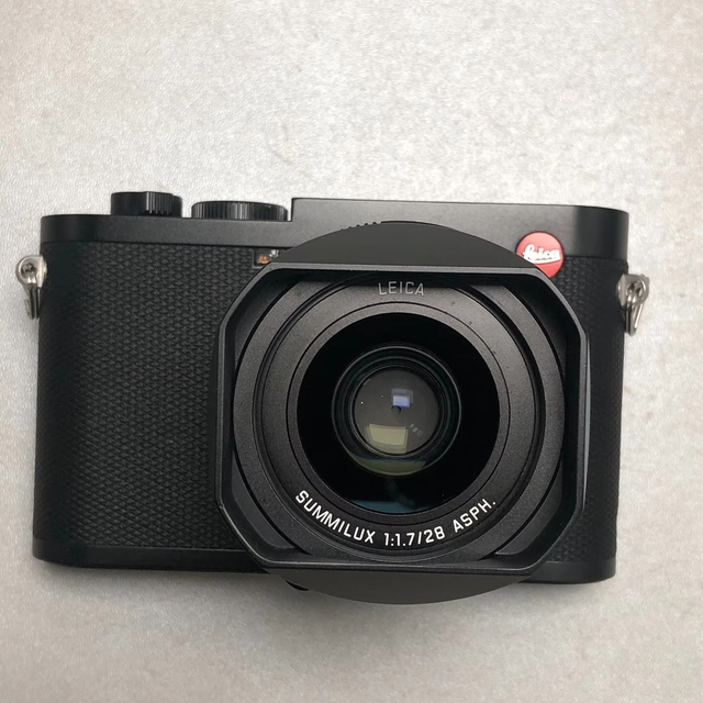 95% New Professional Leicas Q2 47.3 MP DSLR Camera CMOS Sensor SD Card Lithium Battery ABS 2-3" Screen Cheap Video Camera