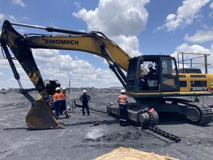 Excavadora de Movimiento de Tierras de 36 Toneladas de Alto Rendimiento y Servicio Pesado con Martillo Rompedor para Venta al por Mayor - Product Image 6