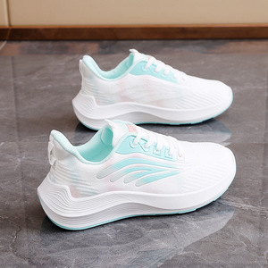 Chaussures de sport d'été pour femmes nouvelle Surface en maille respirante légère semelle souple décontracté mode marche Style chaussures de course - Product Image 4