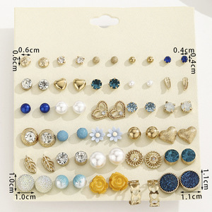 Cross-border Explosive Fashion European and American Style <b>Light</b> Luxury Retro Earrings Set Ladies Temperament <b>Light</b> Luxury - Product Image 3