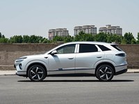 Nouveau BYD Sealion 06 DM-i 310KM PHEV Édition Longue Portée SUV Premium Euro VI Conduite à Gauche avec Barres de Toit en Alliage d'Aluminium