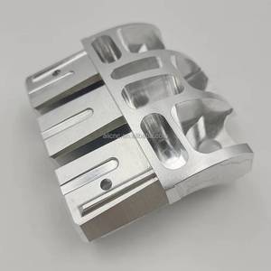 Pièce usinée CNC de haute précision 0,004 mm pour bloc moteur, pièces de rechange électroniques automobiles, tige usinée - Product Image 4