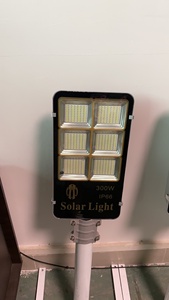 ไฟถนนโซลาร์เซลล์ออลอินวัน 1000W IP65 สำหรับสวนและการให้แสงสว่าง - Product Image 6