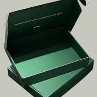 Boîte d'expédition pliable en carton ondulé vert foncé personnalisée pour l'emballage de vêtements et de cadeaux