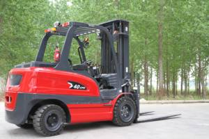 Carretilla elevadora eléctrica de 4 toneladas Clase de manejo de materiales Carretilla elevadora eléctrica contrapesada de 4 toneladas Categoría de producto Carretillas elevadoras eléctricas - Product Image 2