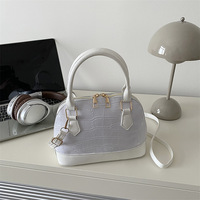 Nouveautés : Sac à main tendance et élégant en cuir PU pour filles, sac à bandoulière de créateur pour femmes