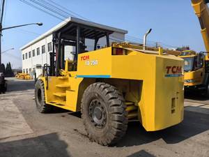 <b>Used</b> TCM Forklift 25 Ton Japan Diesel Engine FD200-FD350 6 Months Warranty - Product Image 6