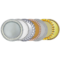 Assiettes de présentation décoratives en verre miroir de 13 pouces, ornées de perles et de bijoux en diamant argenté et doré, pour mariages, événements et fêtes
