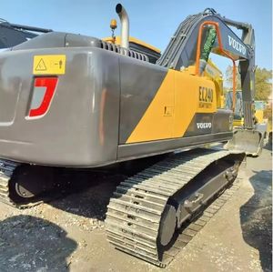 Excavatrice sur chenilles Volvo EC240 d'occasion en stock Machine d'occasion en vente Option économique Haute performance 24 tonnes - Product Image 2