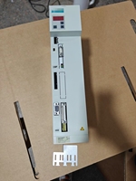 Servoaccionamiento 6SE7021-0TP50-Z Monofásico 380V 400W G93 Comunicación C43 Codificador Control de Movimiento Automatización Industrial